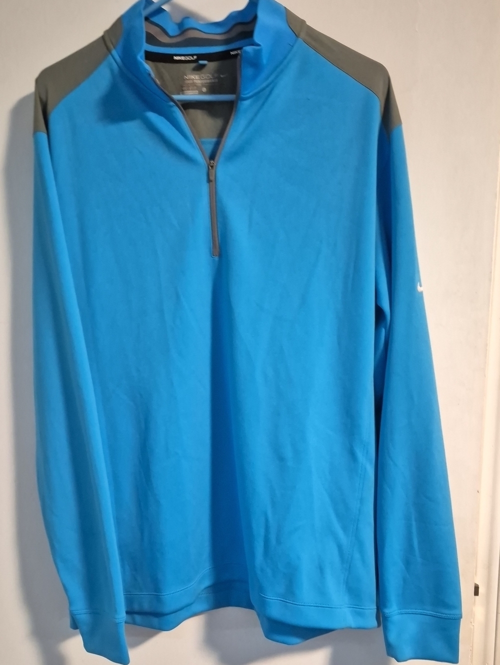 Nike Golf Blue Quarter-Zip Pullover with Gray Accents